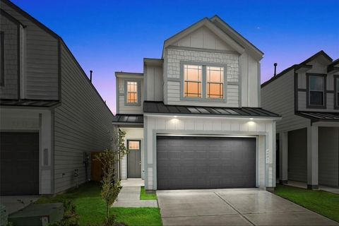 Photo of 4010 Cusco Lane, Houston, TX 77045 (MLS # 62009591)