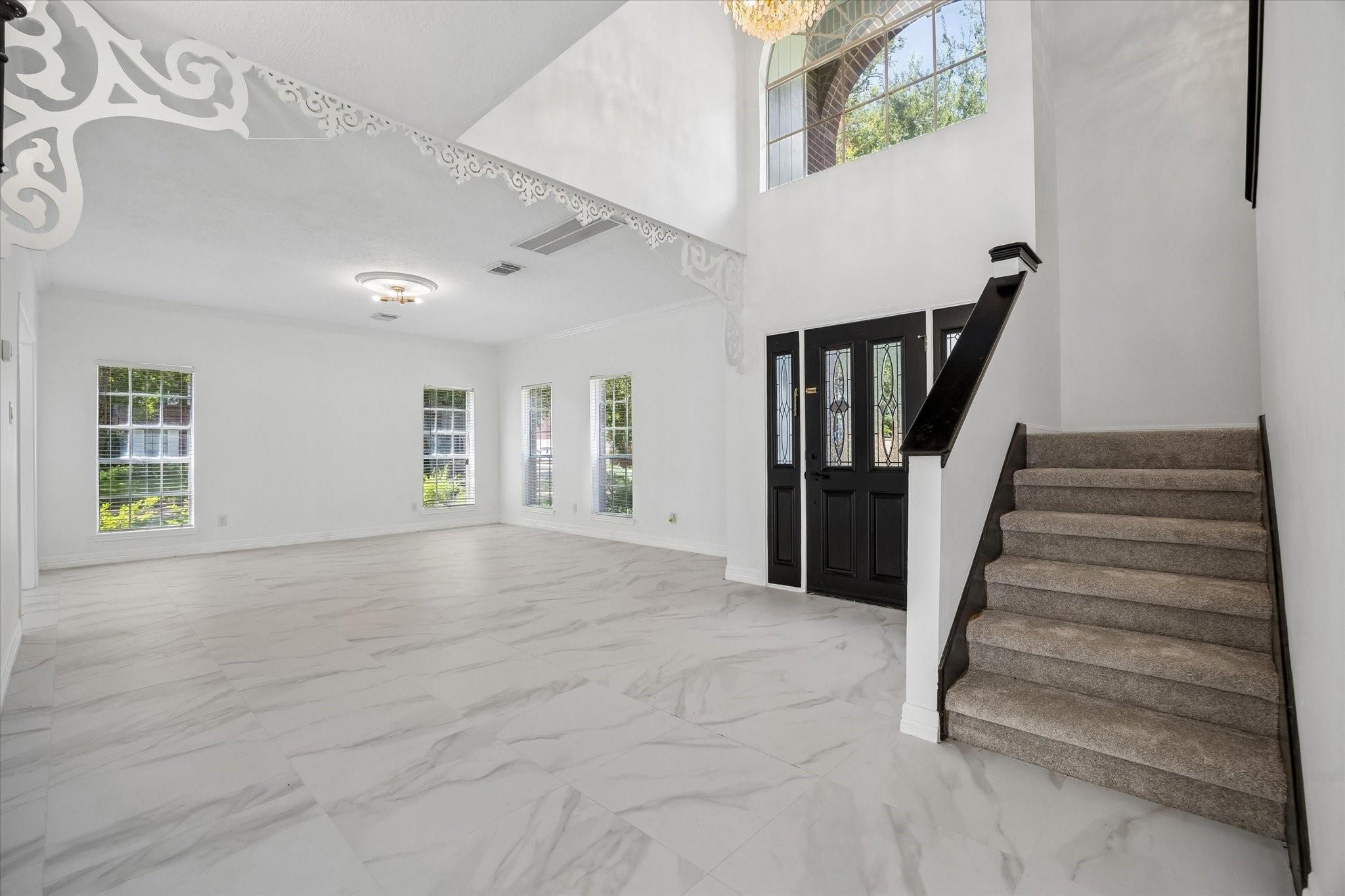 2431 Parkwood Lane