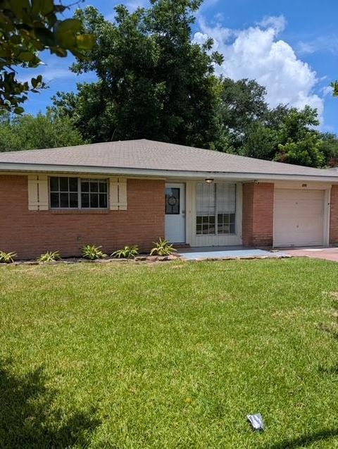 Photo of 229 S Fulton Street S, Texas City, TX 77591 (MLS # 53750375)