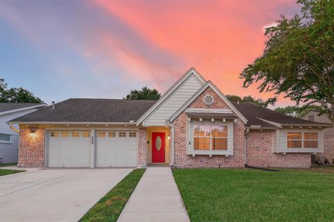 Photo of 5922 Benning Drive, Houston, TX 77096 (MLS # 7599755)