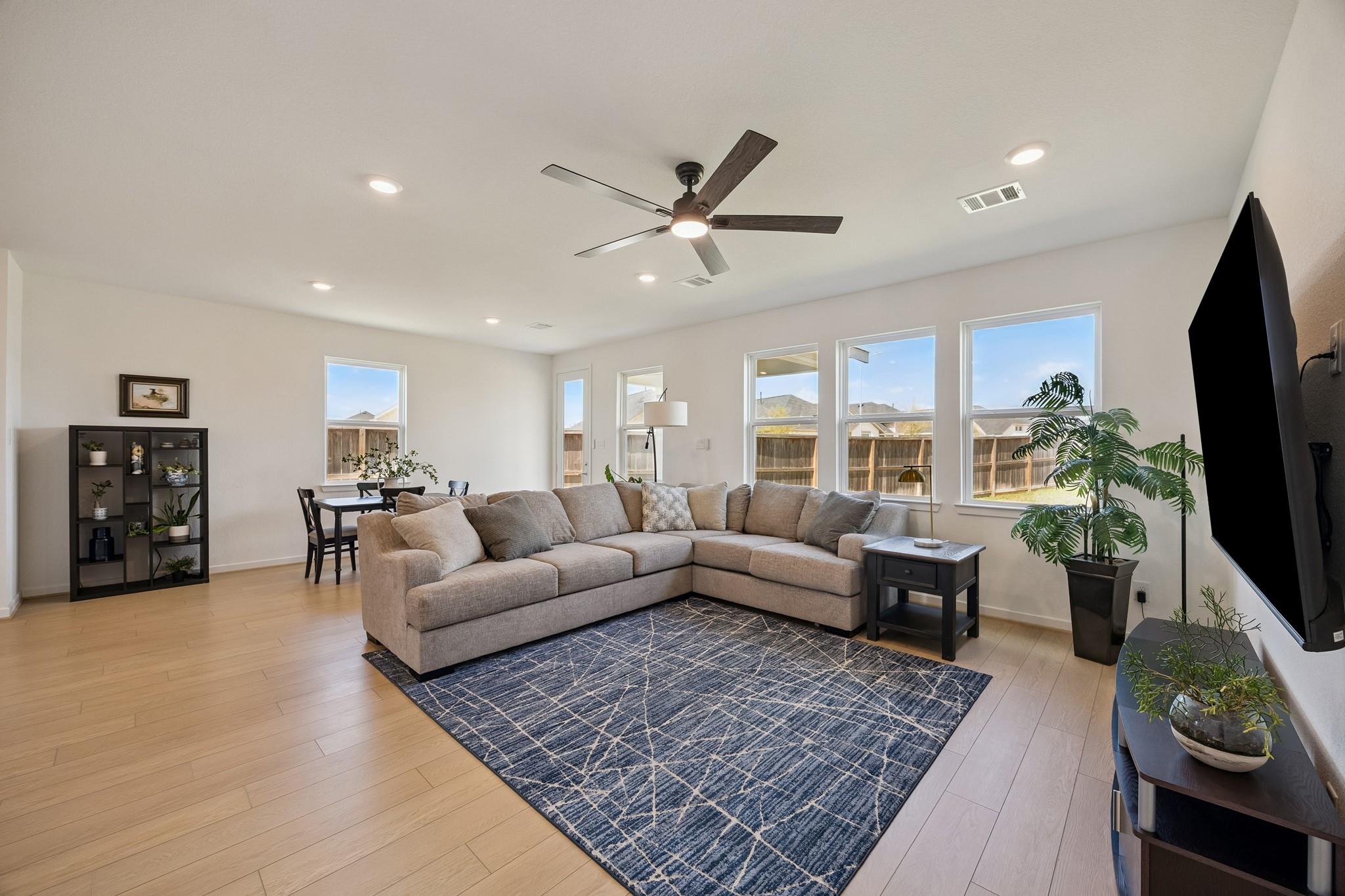 21846 Redwood Bluff Trail