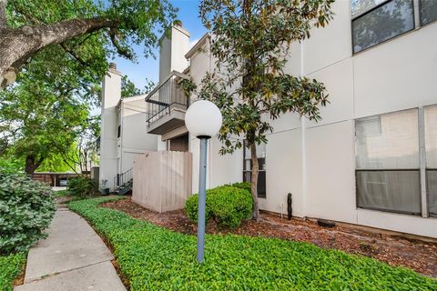 7900 N Stadium Drive 42 Houston TX 77030