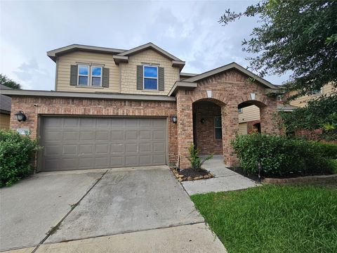 Photo of 4330 Lake Cypress Circle, Houston, TX 77068 (MLS # 40733217)