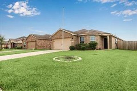 Photo of 4910 Pacific Ridge Ln Lane Ln, Rosenberg, TX 77469 (MLS # 35091088)
