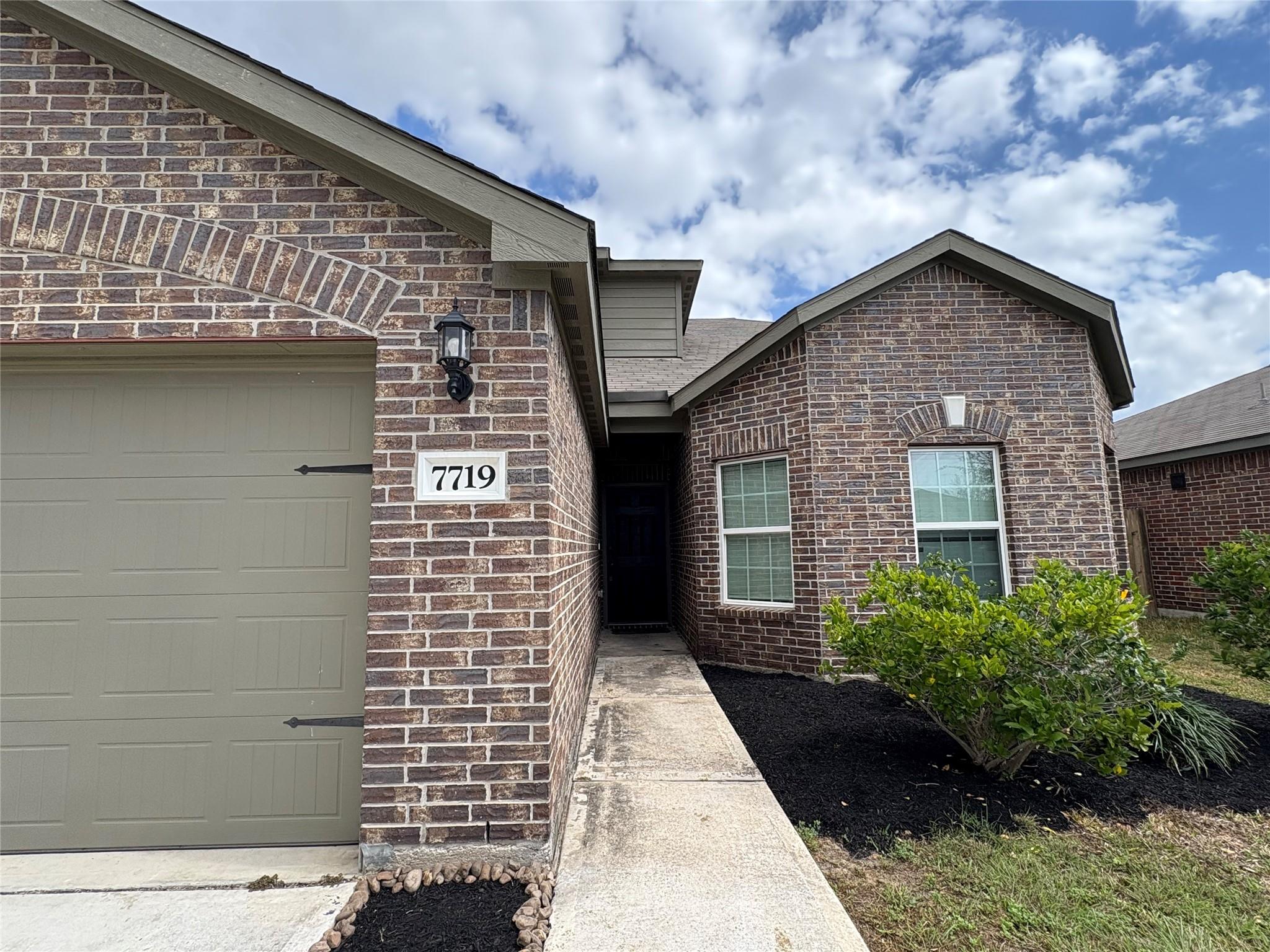 7719 Vacek Meadows Loop