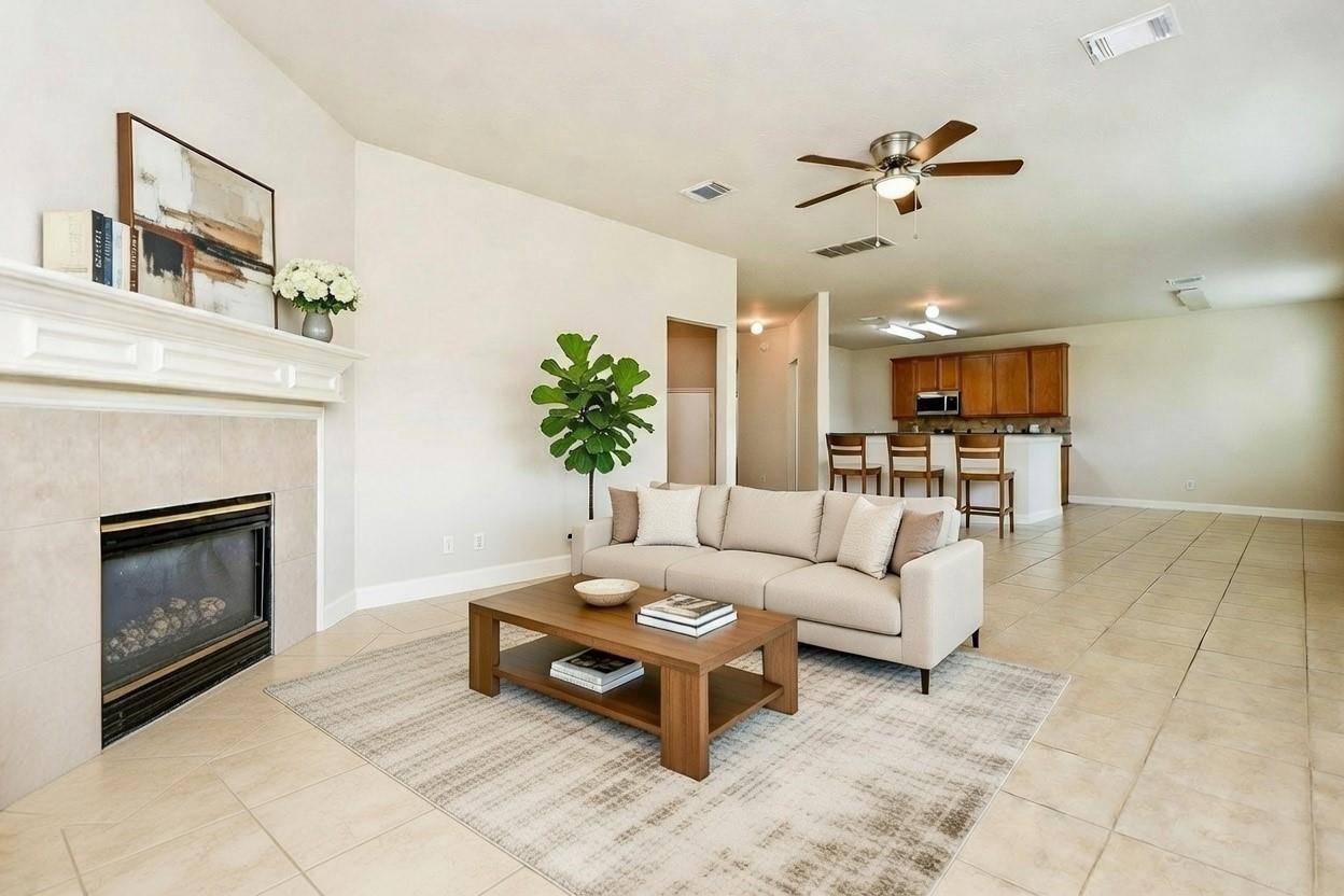 2707 Silk Tree Lane