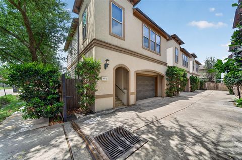 Photo of 5618 Petty Street #A, Houston, TX 77007 (MLS # 29260540)