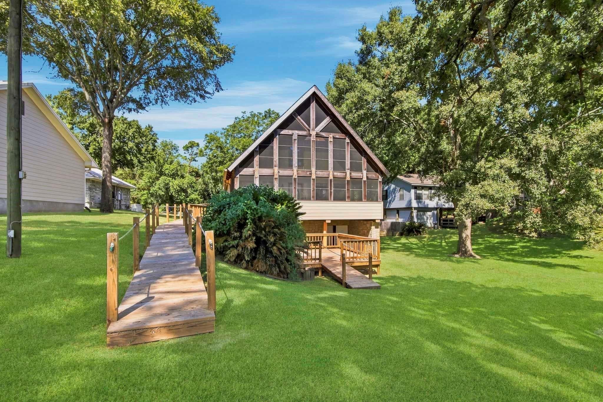 199 Lake Drive