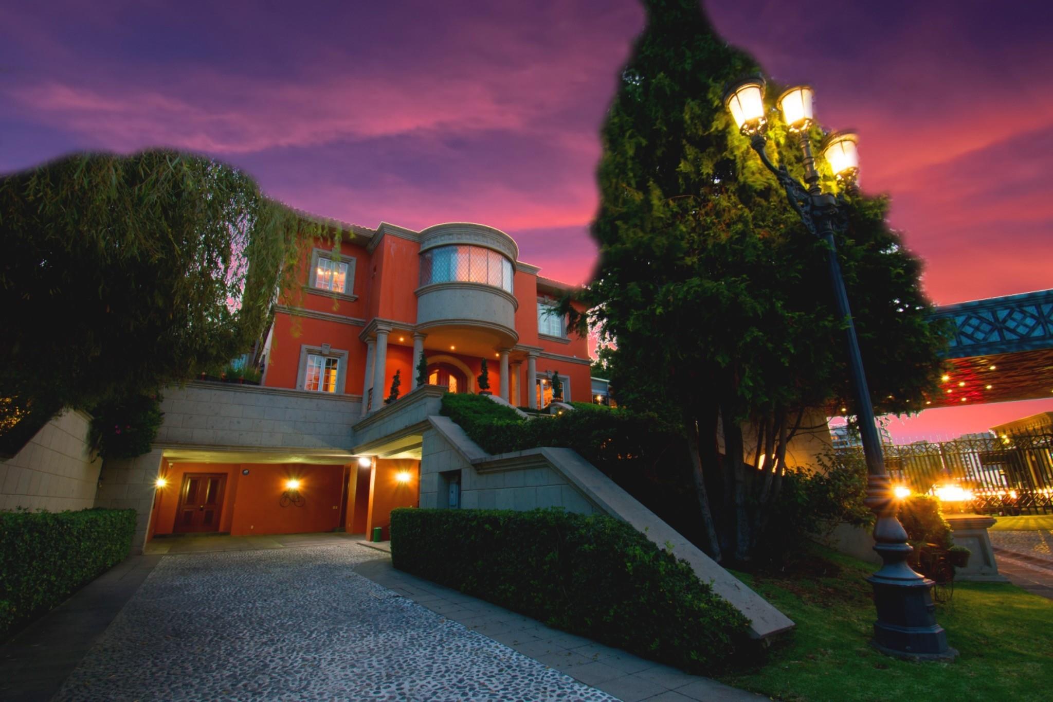 268 Paseo De Los Laureles