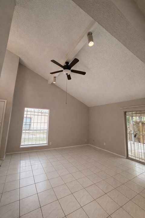 Tiny photo for 5817 W Tidwell Road, Houston, TX 77092 (MLS # 22649907)
