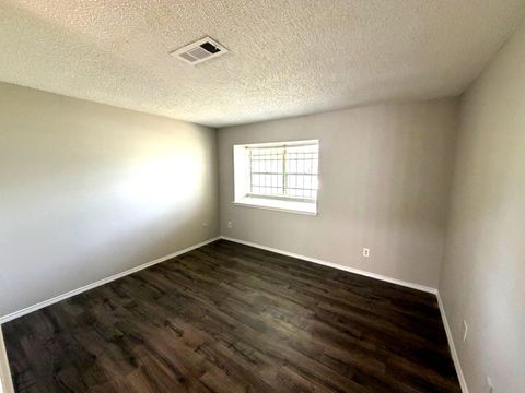 Tiny photo for 5817 W Tidwell Road, Houston, TX 77092 (MLS # 22649907)