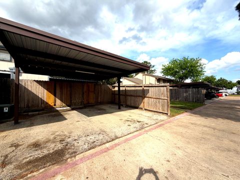 Tiny photo for 5817 W Tidwell Road, Houston, TX 77092 (MLS # 22649907)