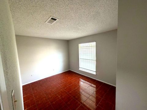 Tiny photo for 5817 W Tidwell Road, Houston, TX 77092 (MLS # 22649907)