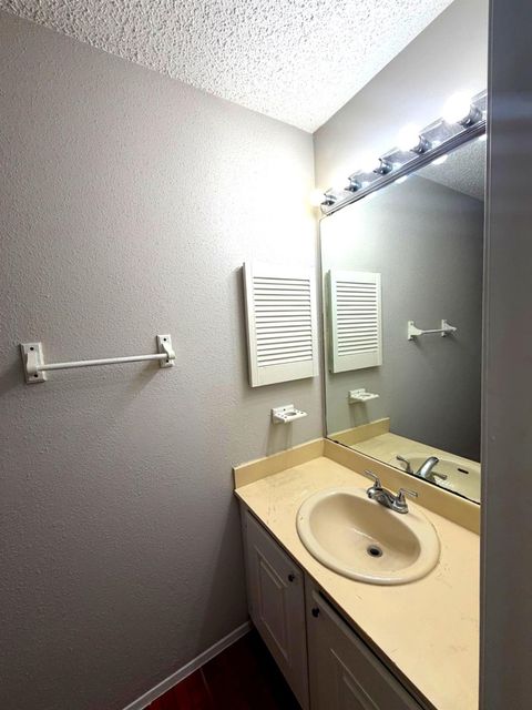 Tiny photo for 5817 W Tidwell Road, Houston, TX 77092 (MLS # 22649907)