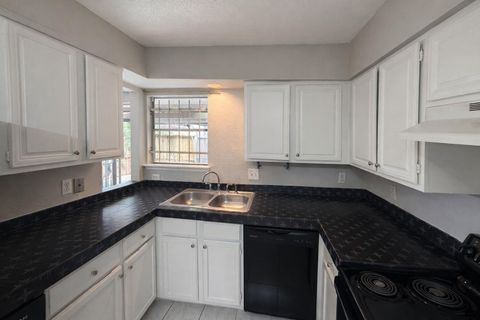 Tiny photo for 5817 W Tidwell Road, Houston, TX 77092 (MLS # 22649907)