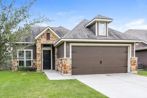 Photo of 131 Brocks Lane, Montgomery, TX 77356 (MLS # 88309541)