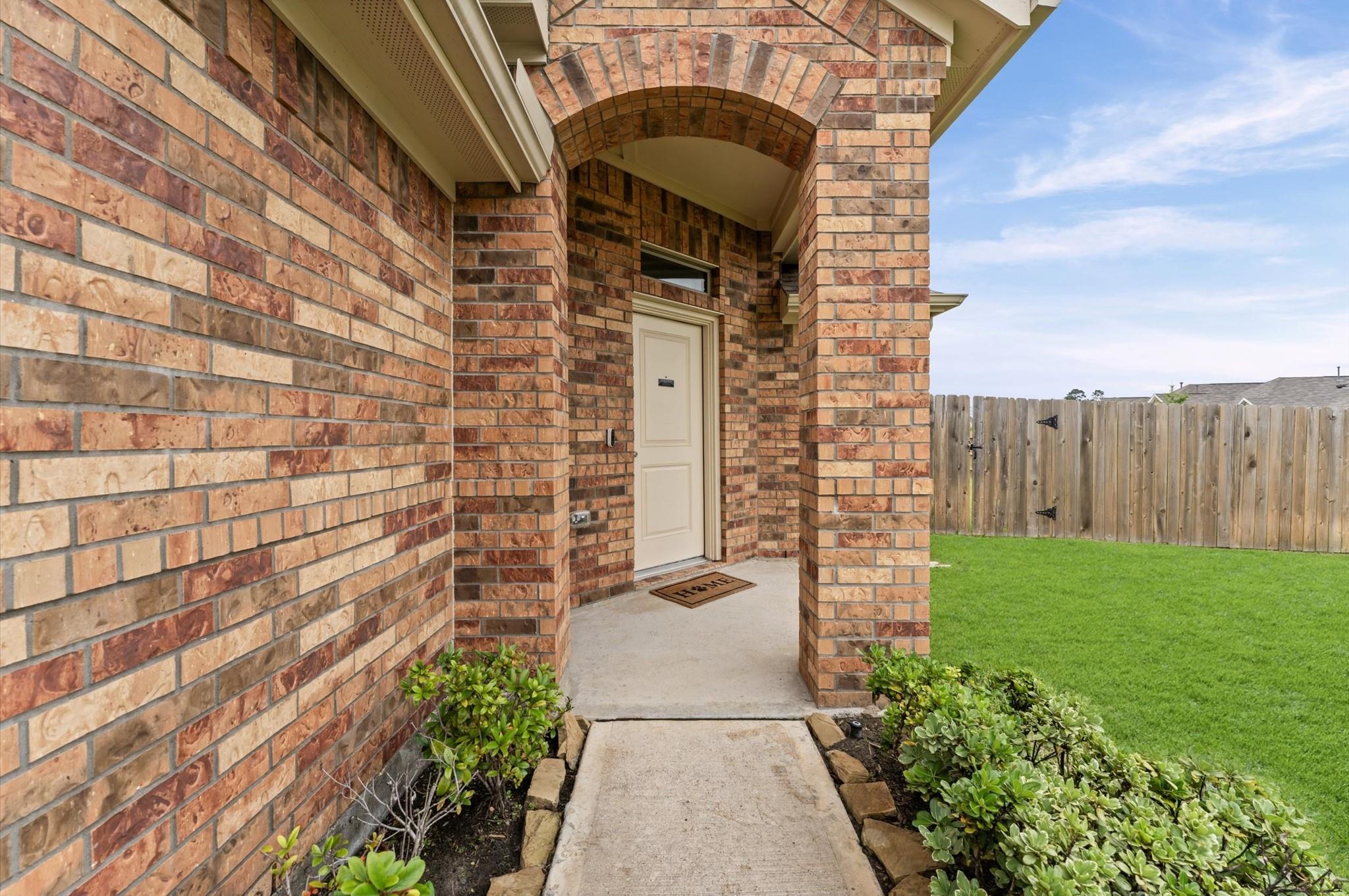 2702 Meadow View Lane