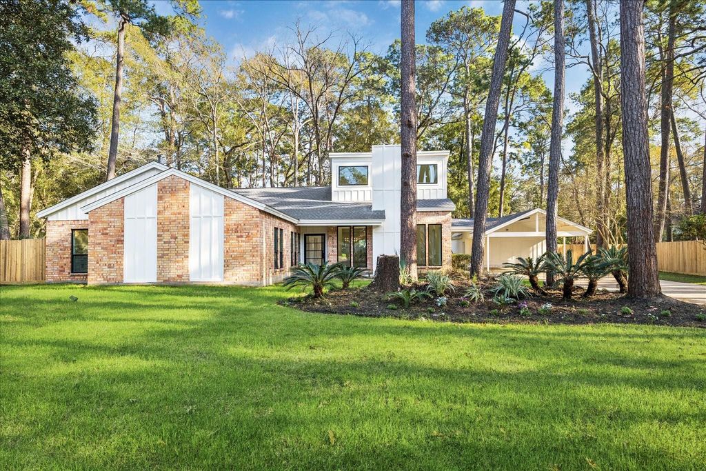 Photo of 2306 Mill Lake Drive, Kingwood, TX 77339 (MLS # 84801682)
