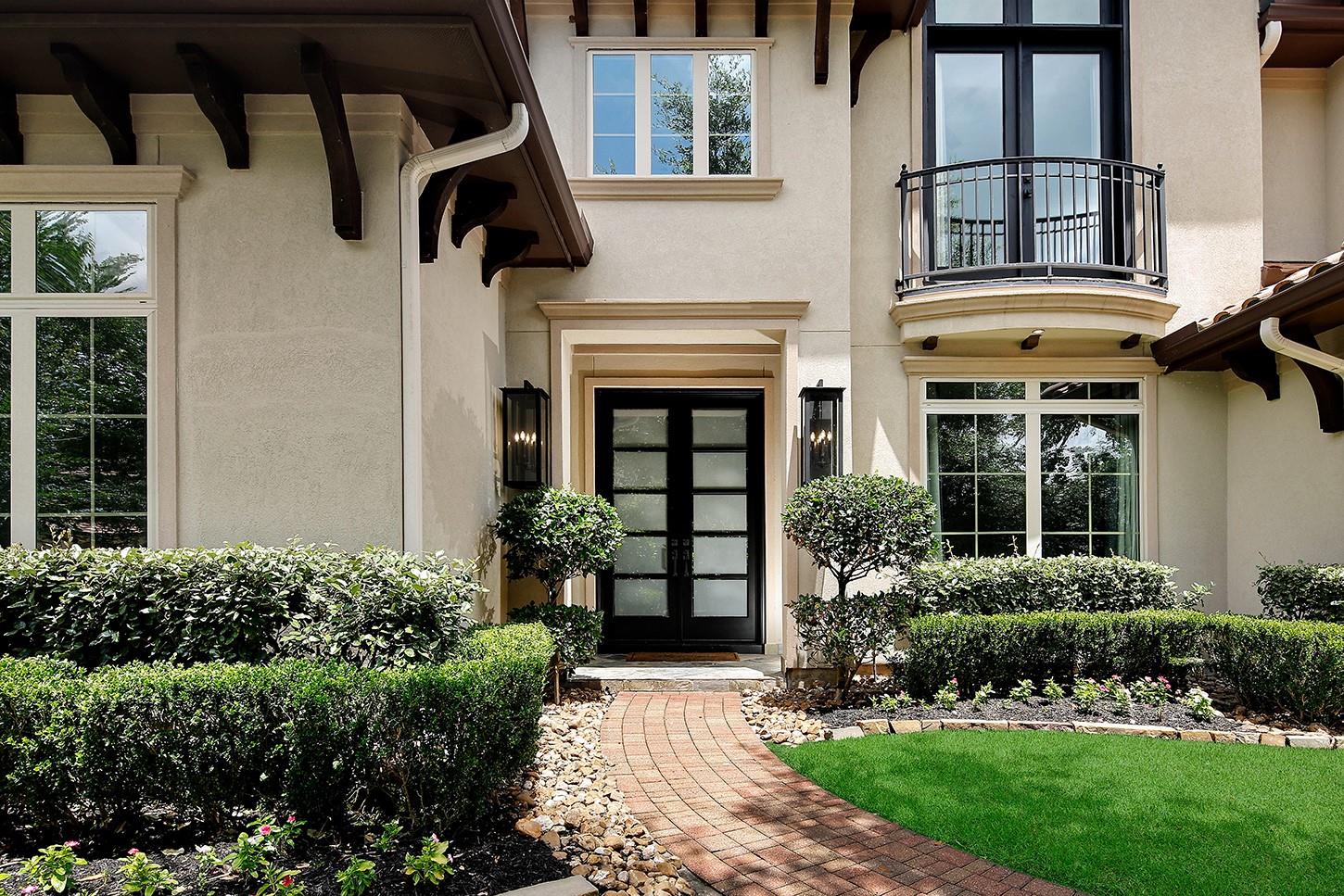 11 Karsten Creek Court