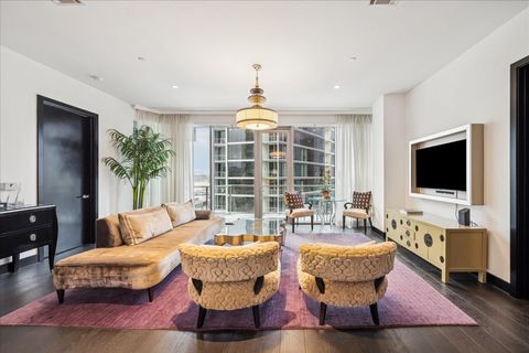 Photo of 1600 Post Oak Boulevard #1007, Houston, TX 77056 (MLS # 45794497)