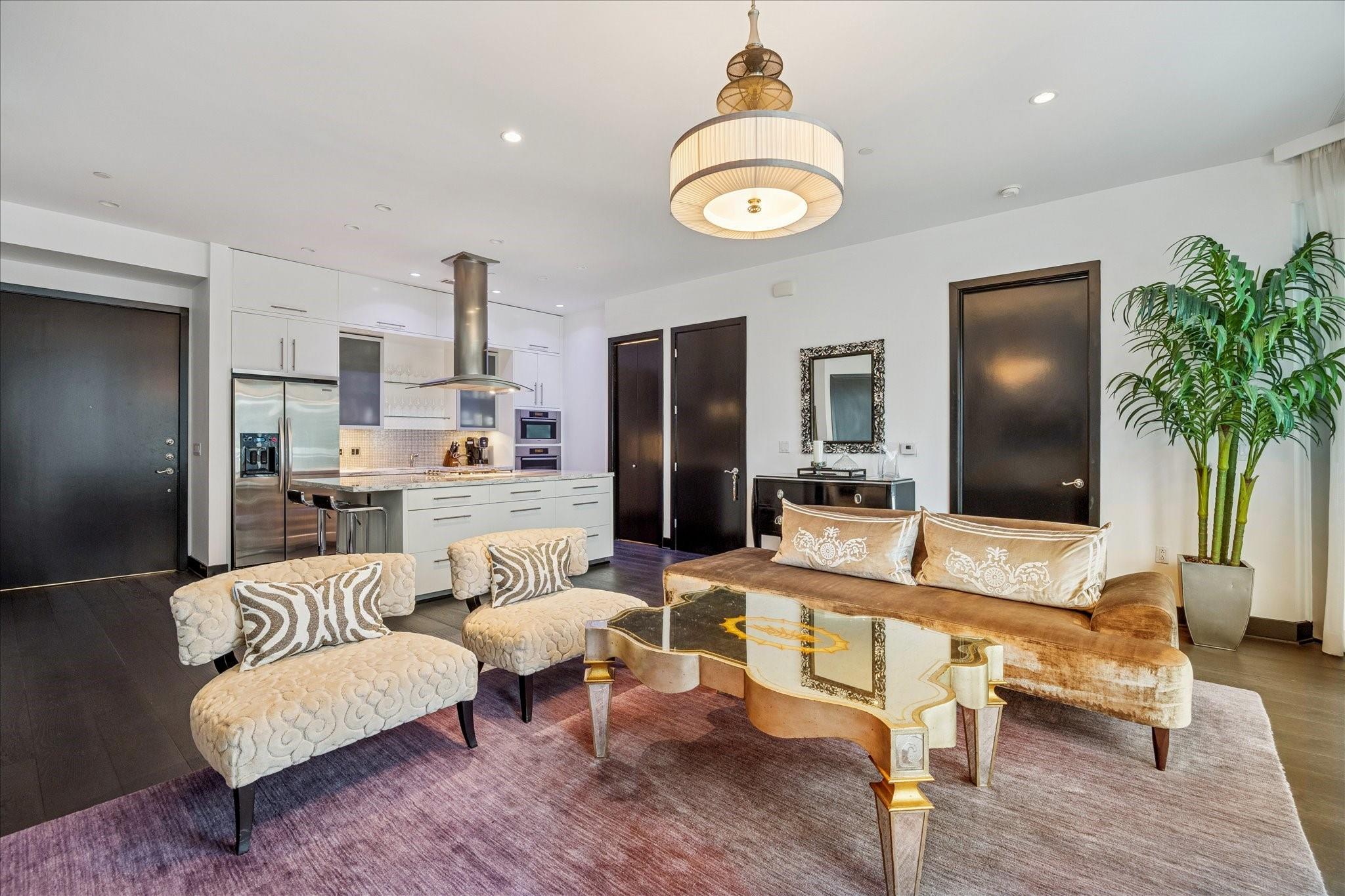 1600 Post Oak Boulevard 1007