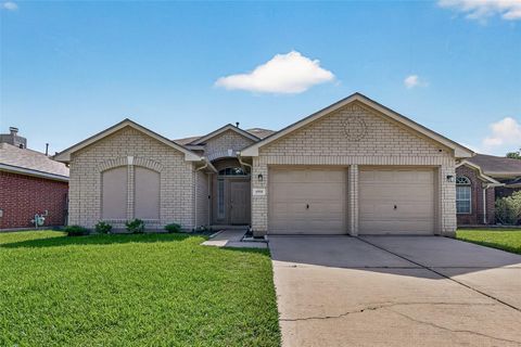 Photo of 6910 Renata Circle, Houston, TX 77084 (MLS # 42373574)