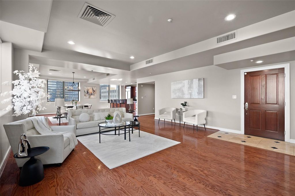Photo of 914 Main Street #1902, Houston, TX 77002 (MLS # 29665257)
