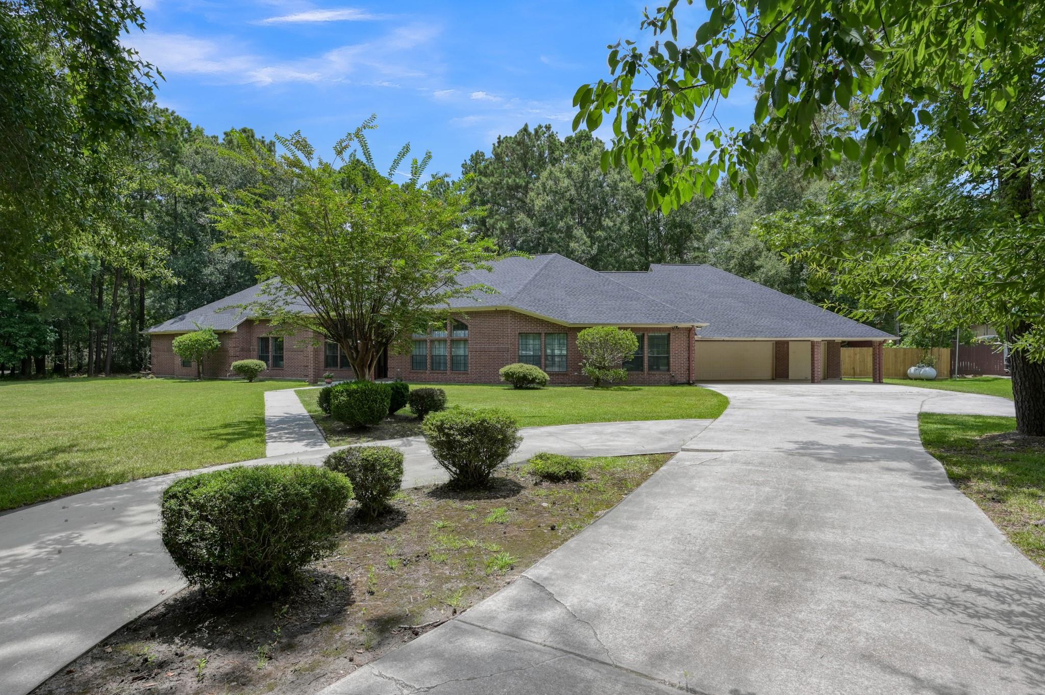 910 Commons Way Court