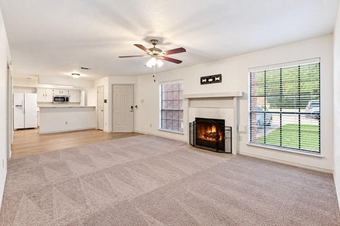 Photo of 2402 Sycamore Avenue #B1, Huntsville, TX 77340 (MLS # 88644041)