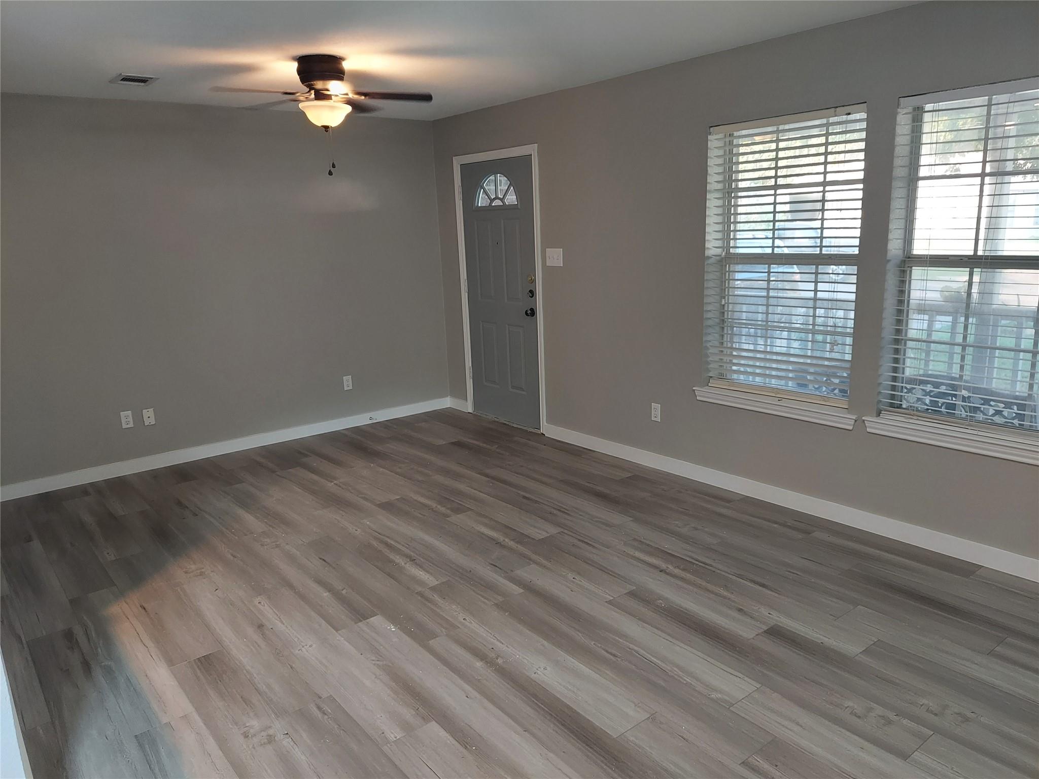 933 Valentine Avenue