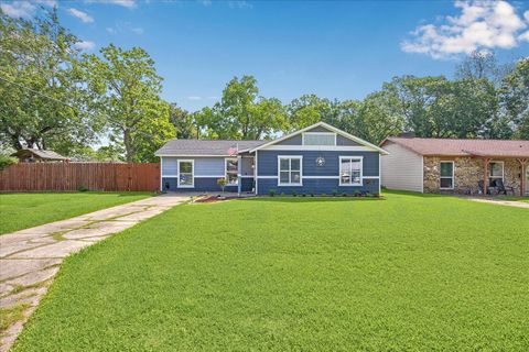 Photo of 10903 Ritow Street, Houston, TX 77089 (MLS # 36264616)