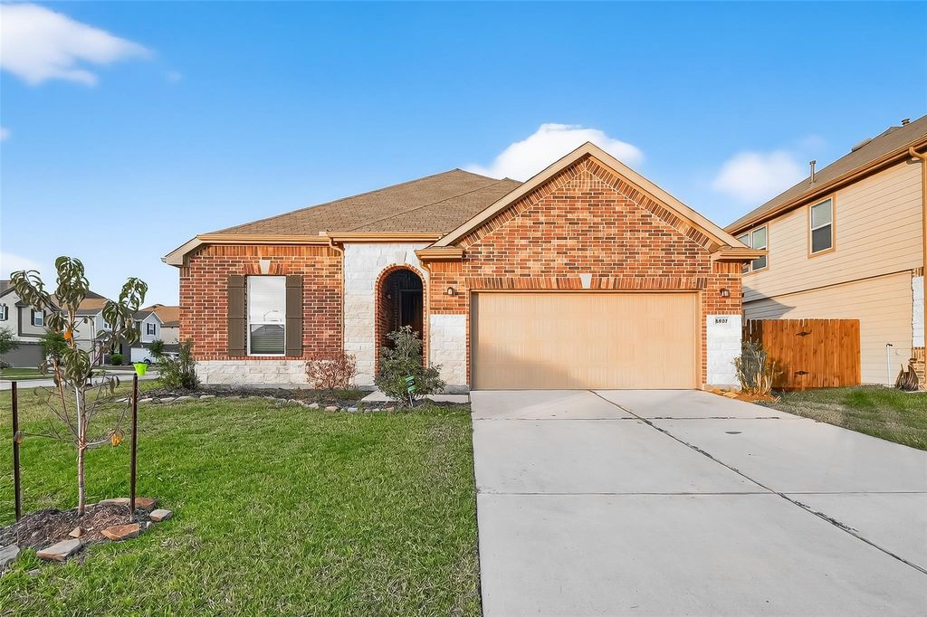 Photo of 5907 Osprey Drive, Rosenberg, TX 77469 (MLS # 22076615)