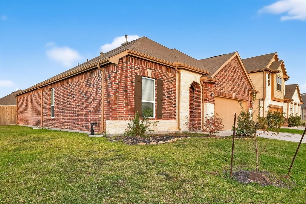 Photo of 5907 Osprey Drive, Rosenberg, TX 77469 (MLS # 22076615)