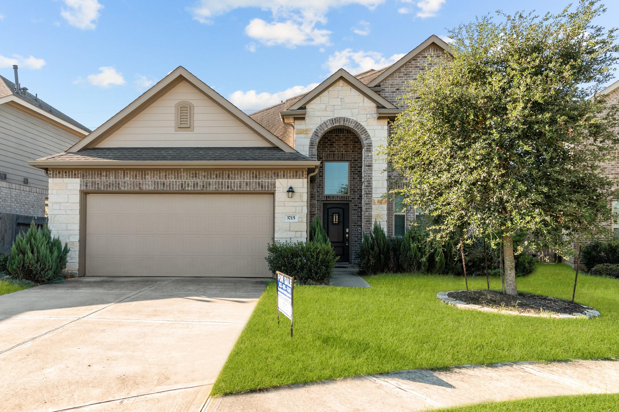 3715 White Gardenia Lane