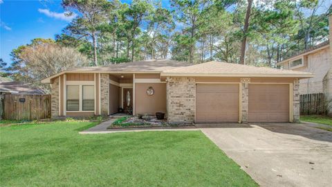 Photo of 5010 Village Springs Drive, Houston, TX 77339 (MLS # 26879767)