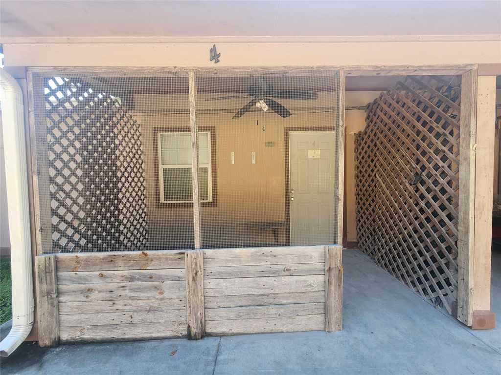 Photo of 21333 W Knox Drive #4, Porter, TX 77365 (MLS # 58683883)