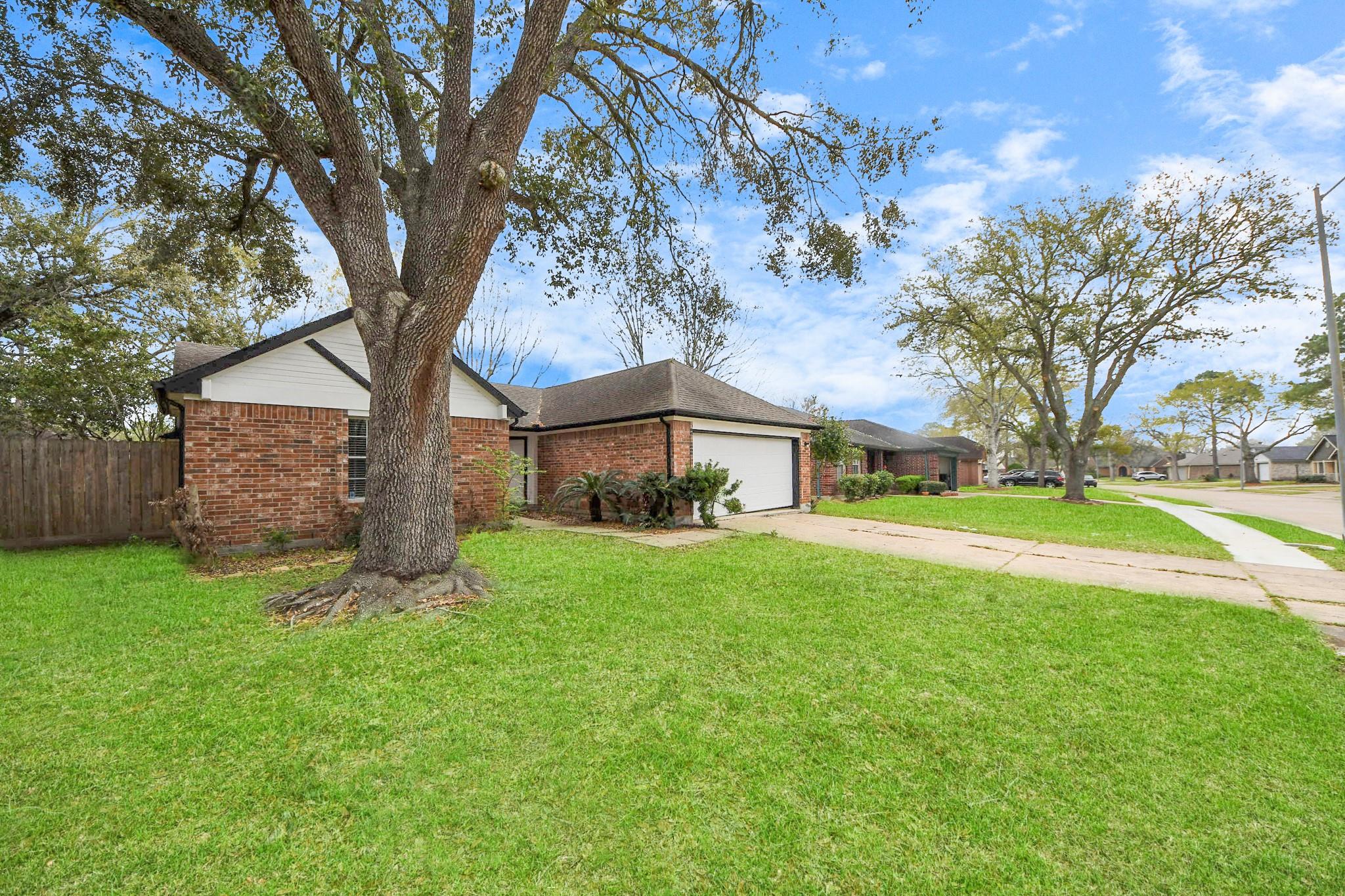 4915 Pecan Grove Drive