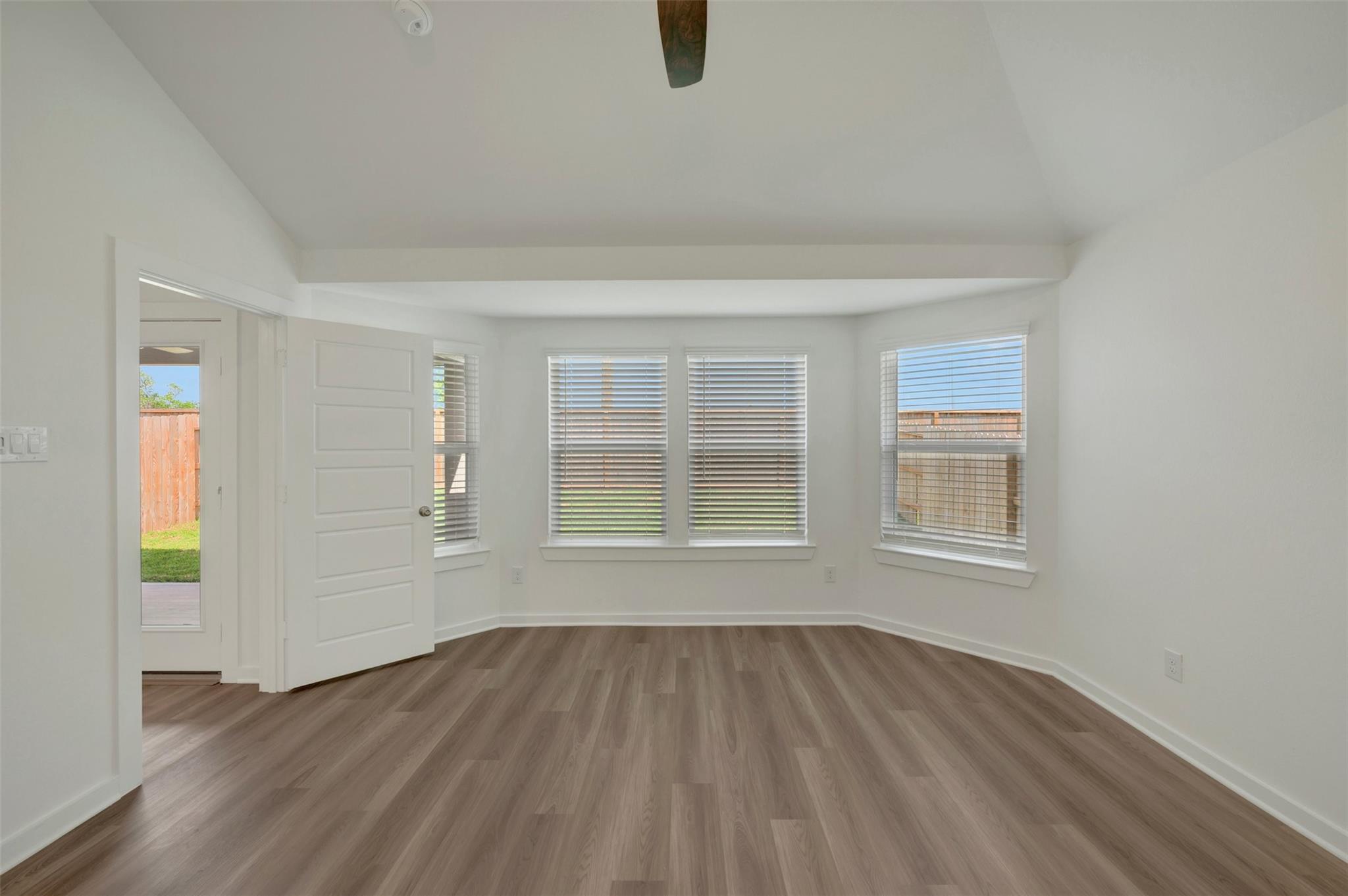32427 Sunbeam Drive
