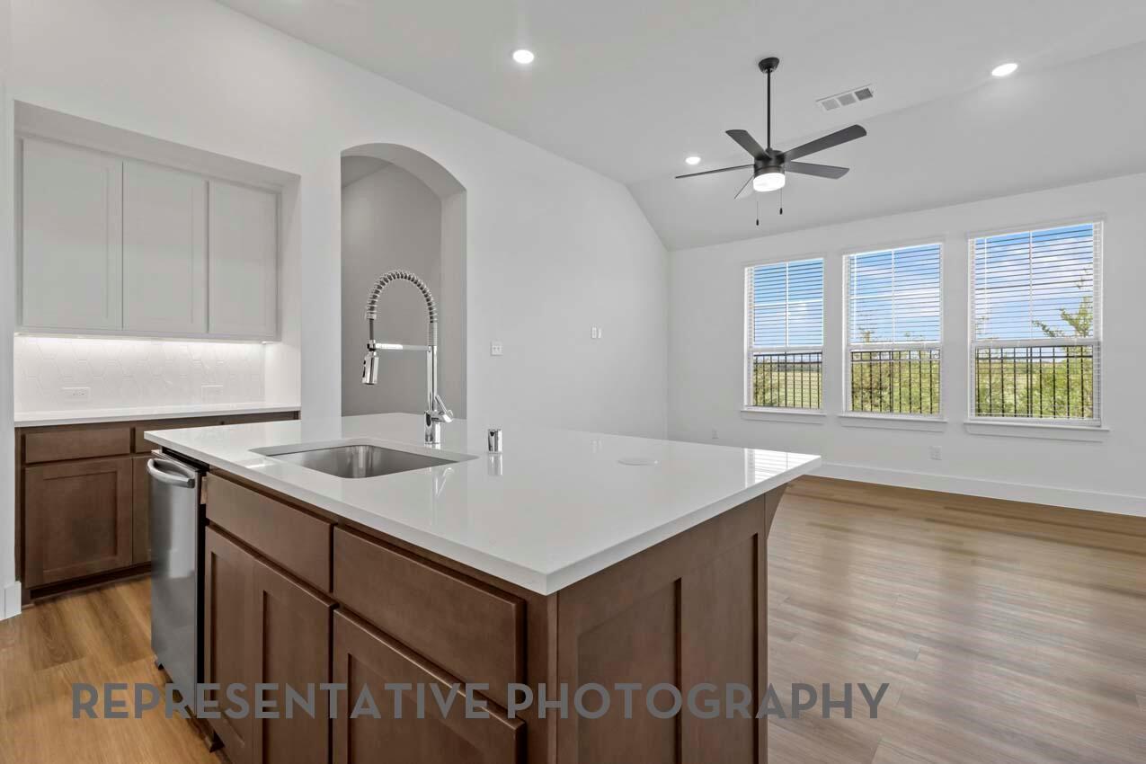 2814 Pathway Crest Lane