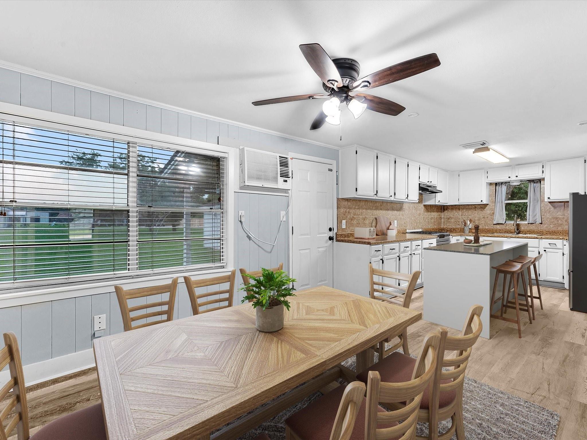 312 N Magnolia Street