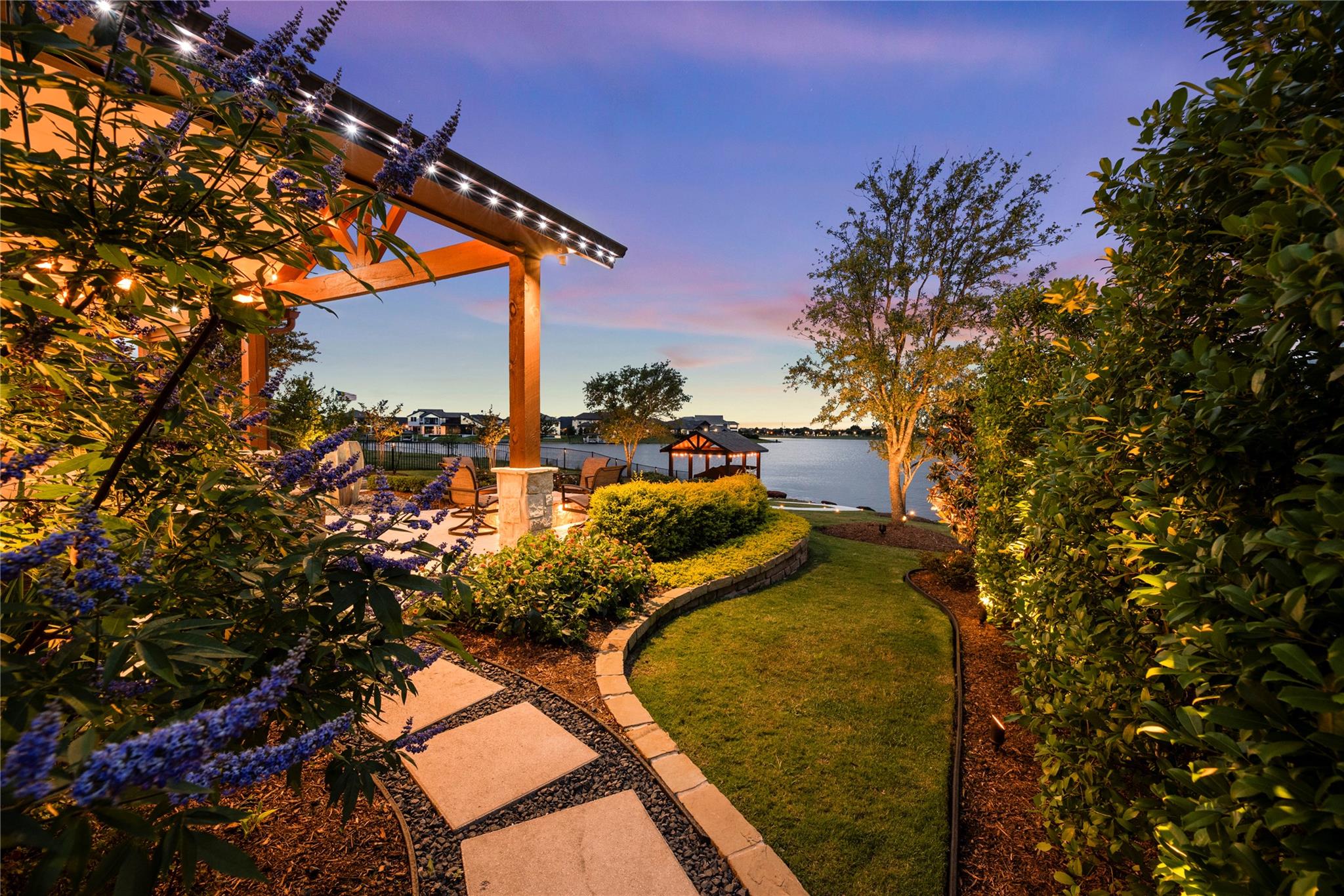 10519 Painted Crescent Court