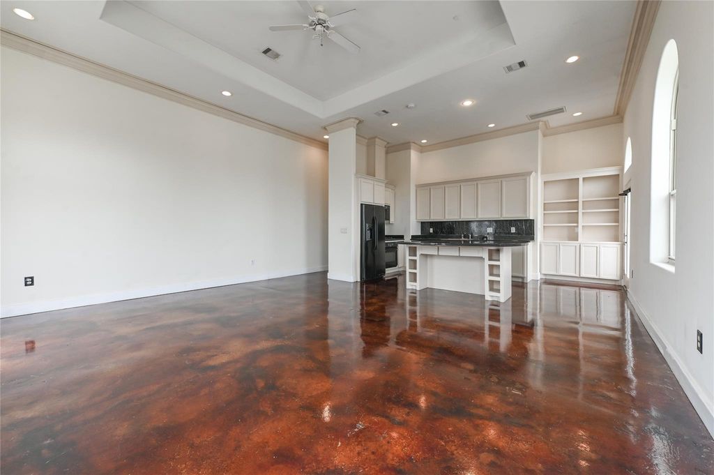 Photo of 5801 Winsome Lane #301, Houston, TX 77057 (MLS # 16222826)