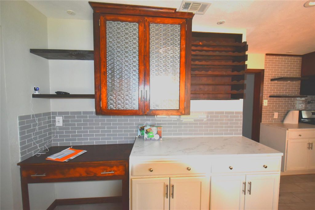 Photo of 5602 Tallow Lane, Houston, TX 77021 (MLS # 93130452)