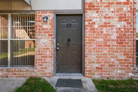 Photo of 9616 Long Point Road #63, Houston, TX 77055 (MLS # 57020528)