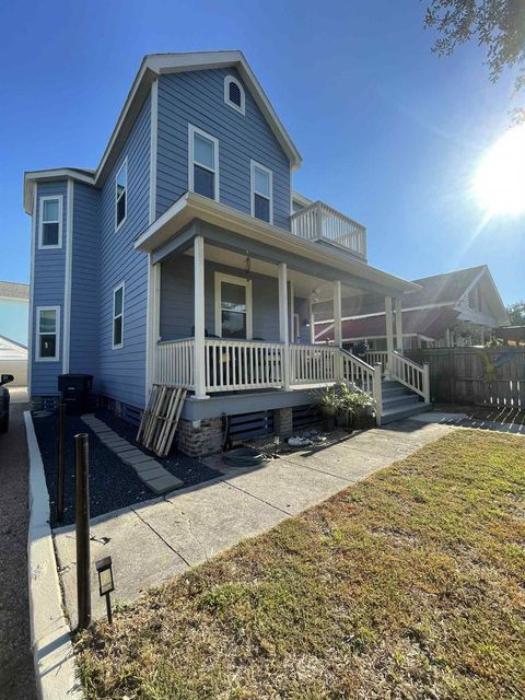Photo of 3519 Avenue P 1/2, Galveston, TX 77550 (MLS # 94574699)