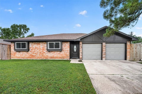 Photo of 9715 Seeker Street, Houston, TX 77078 (MLS # 23126330)