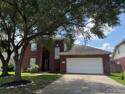 Photo of 15611 Mustang Island Drive, Sugar Land, TX 77498 (MLS # 11383474) Photo of 15611 Mustang Island Drive, Sugar Land, TX 77498 (MLS # 11383474)