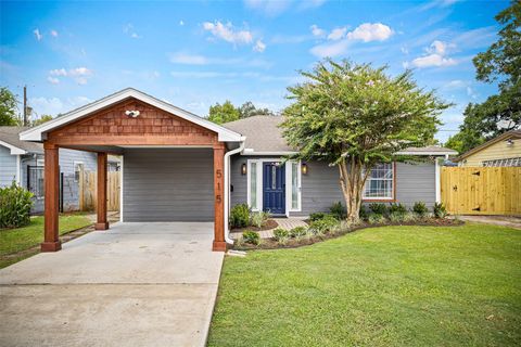 Photo of 515 Foxglove Lane, Houston, TX 77076 (MLS # 13375982)