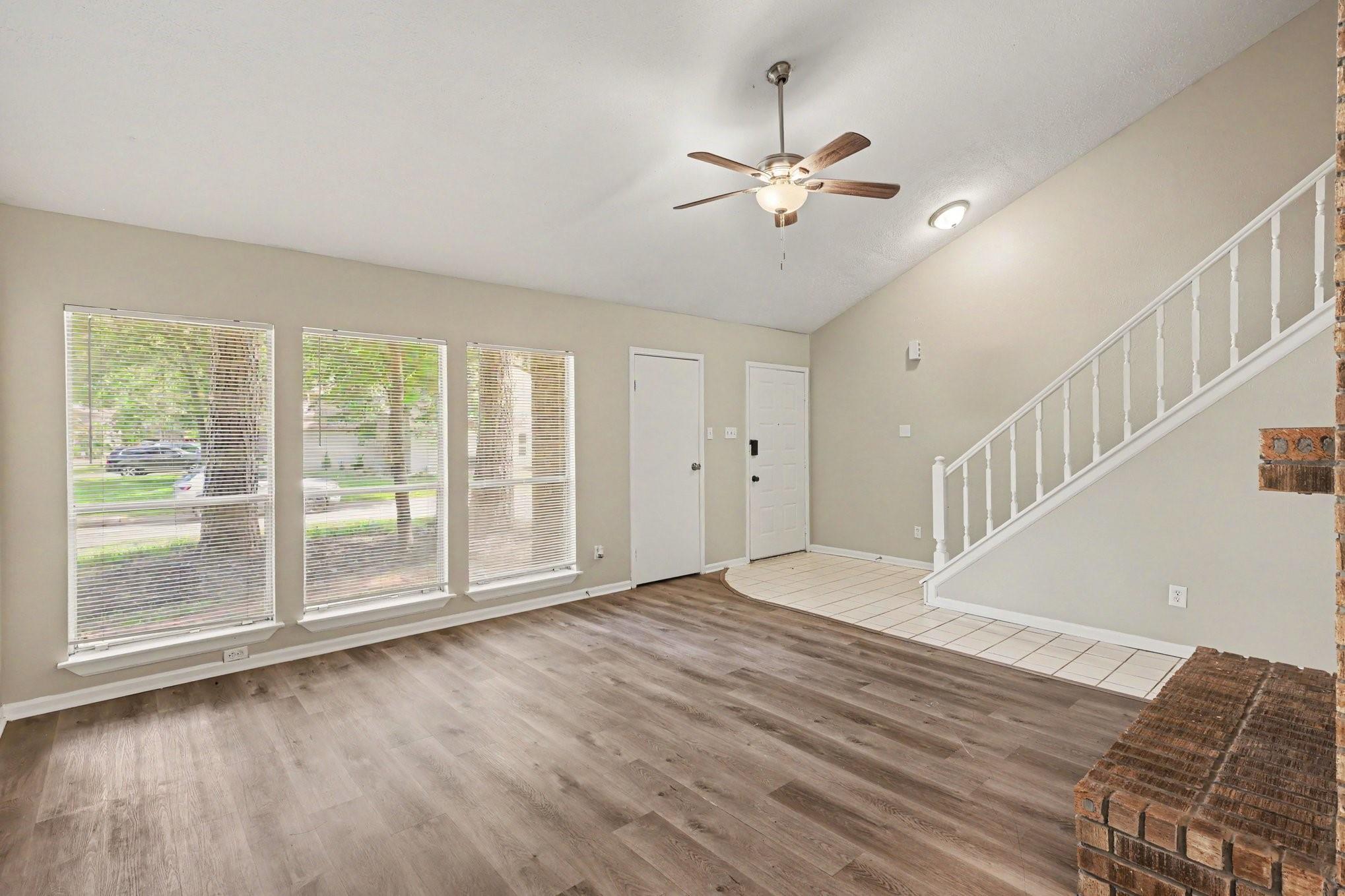 62 W Timberspire Court