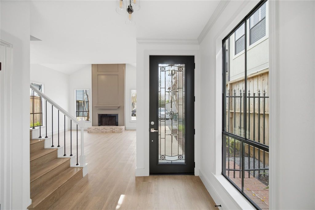 Photo of 2606 Nantucket Drive, Houston, TX 77057 (MLS # 4270170)